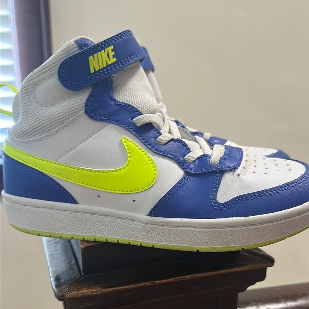 Nike Kids Sneakers - Blue and Neon Yellow 3Y